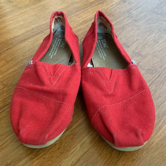 FREE TOMS Women's Classic Canvas Red Slip-on Shoe Size 7.5 - Picture 7 of 13